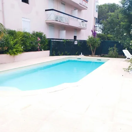 Camille Apartment